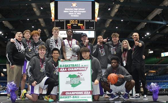 Une première victoire provinciale des Knights au basketball ... Image 1
